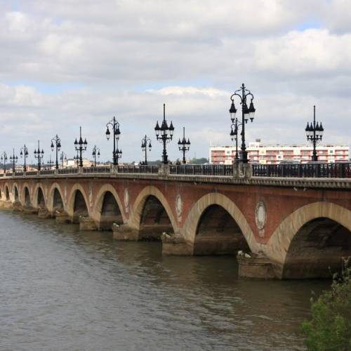 Le pont de Pierre, Bordeaux